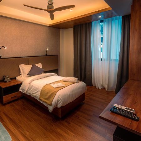 Chen Beach Inn Hulhumalé Extérieur photo