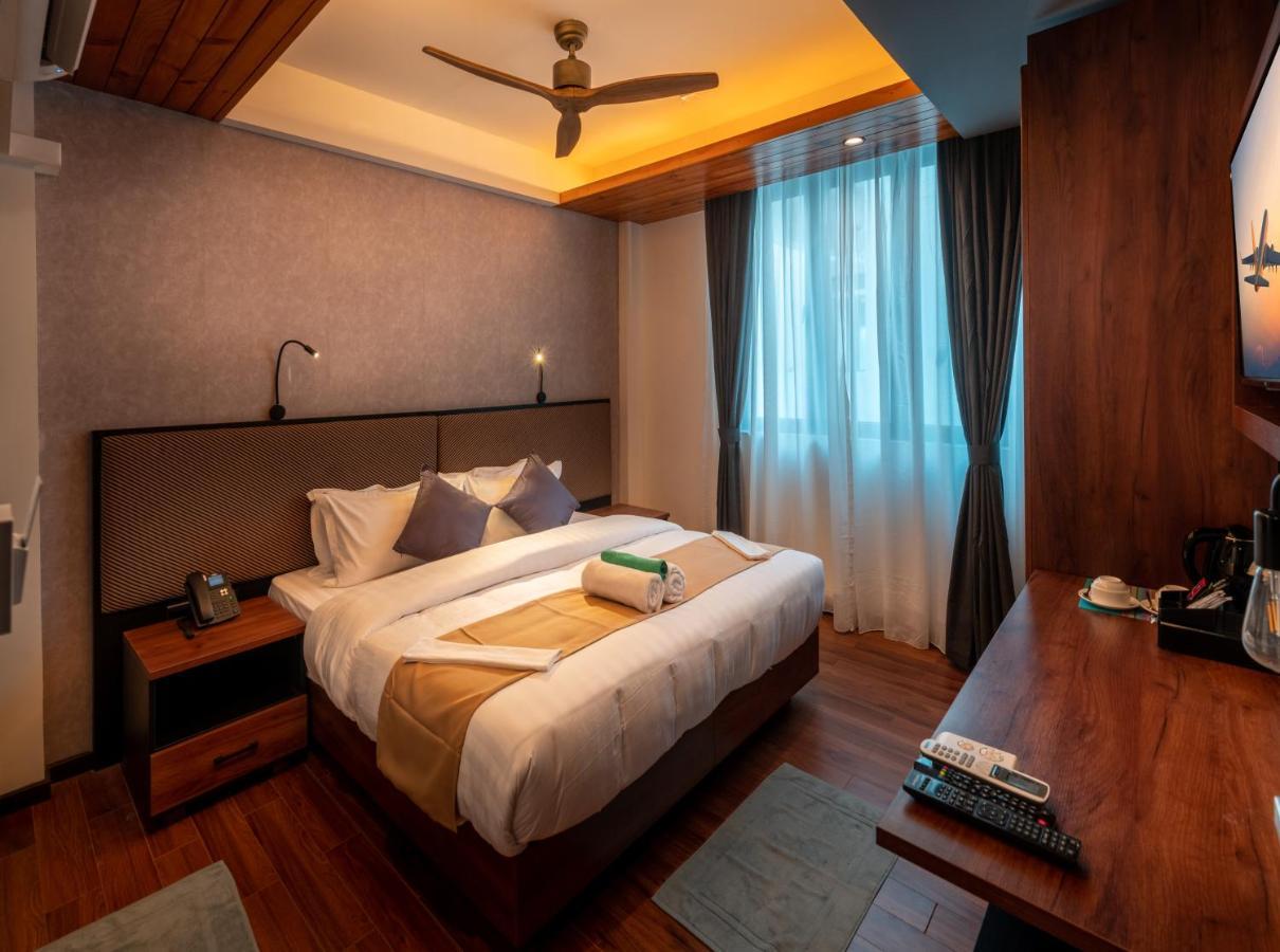 Chen Beach Inn Hulhumalé Extérieur photo