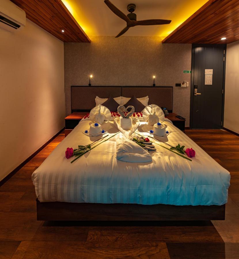 Chen Beach Inn Hulhumalé Extérieur photo